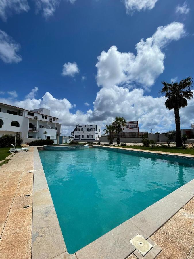 דירות Casa Com Terraco E Piscina סאגרש מראה חיצוני תמונה